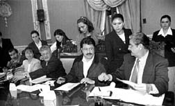 Rosario Robles, Alfonso Snchez, Ricardo Monreal y Antonio Echevarra, durante la firma de la creacin de la Asociacin Nacional de Gobernadores n Foto: Mara Luisa Severiano