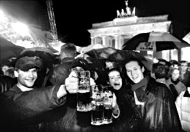 GERMANY_WALL_ANNIVERSARY-OK