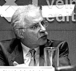 Julio Boltvinik, durante la presentacin de su nuevo libro n Toms Bravo