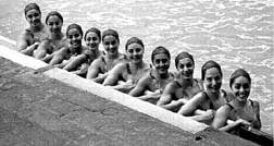 Prctica del equipo de nado sincronizado, en el Centro Deportivo Olmpico Mexicano n Foto: Arturo Guerra