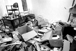 En estas condiciones se hallaron las instalaciones de la Direccin General de la Escuela Nacional Preparatoria que ayer fueron recuperadas n Foto: Carlos Ramos Mamahua