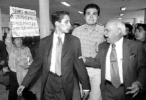 cgh-protesta-carranca-derecho-j