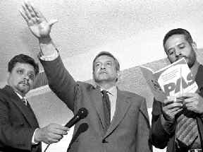 lopez-toma-protesta-jpg