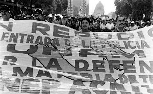Marcha en demanda de la salida de la Polica Federal Preventiva del campus y por el          respeto al contrato colectivo del STUNAM n Foto: Jernimo Arteaga