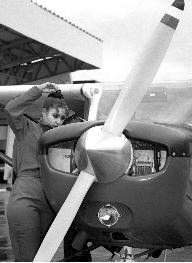 karmina-elsa-piloto-4-contrajpg