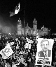 simpatizantes-prd-zocalo-2-jpg