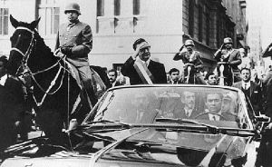 Ťchile-allende-pinochet-19-jpg