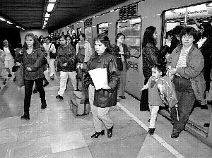 metro-vagon-mujeres-1-jpg