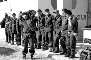 2 POLICIAS-DETENIDOS-SUCHIA