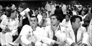 medicos_asamblea_0409